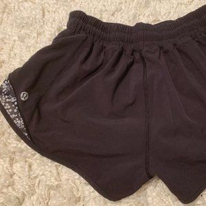 Lululemon Hotty Hot Shorts 2.5" Black